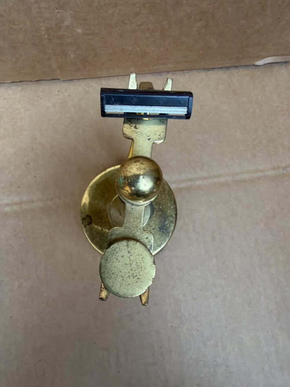 Vintage Brass Shaving Set - 7" Stand Brush Holder Razor Gentleman Vanity - Picture 4 of 13